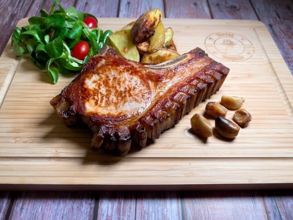 Das perfekte Schweinekotelett grillen